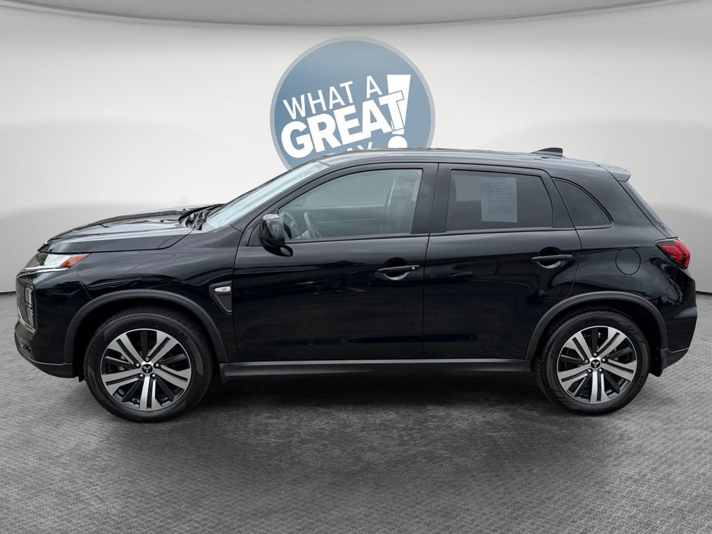 Used 2025 Mitsubishi Outlander Sport ES AWD/4WD image 7