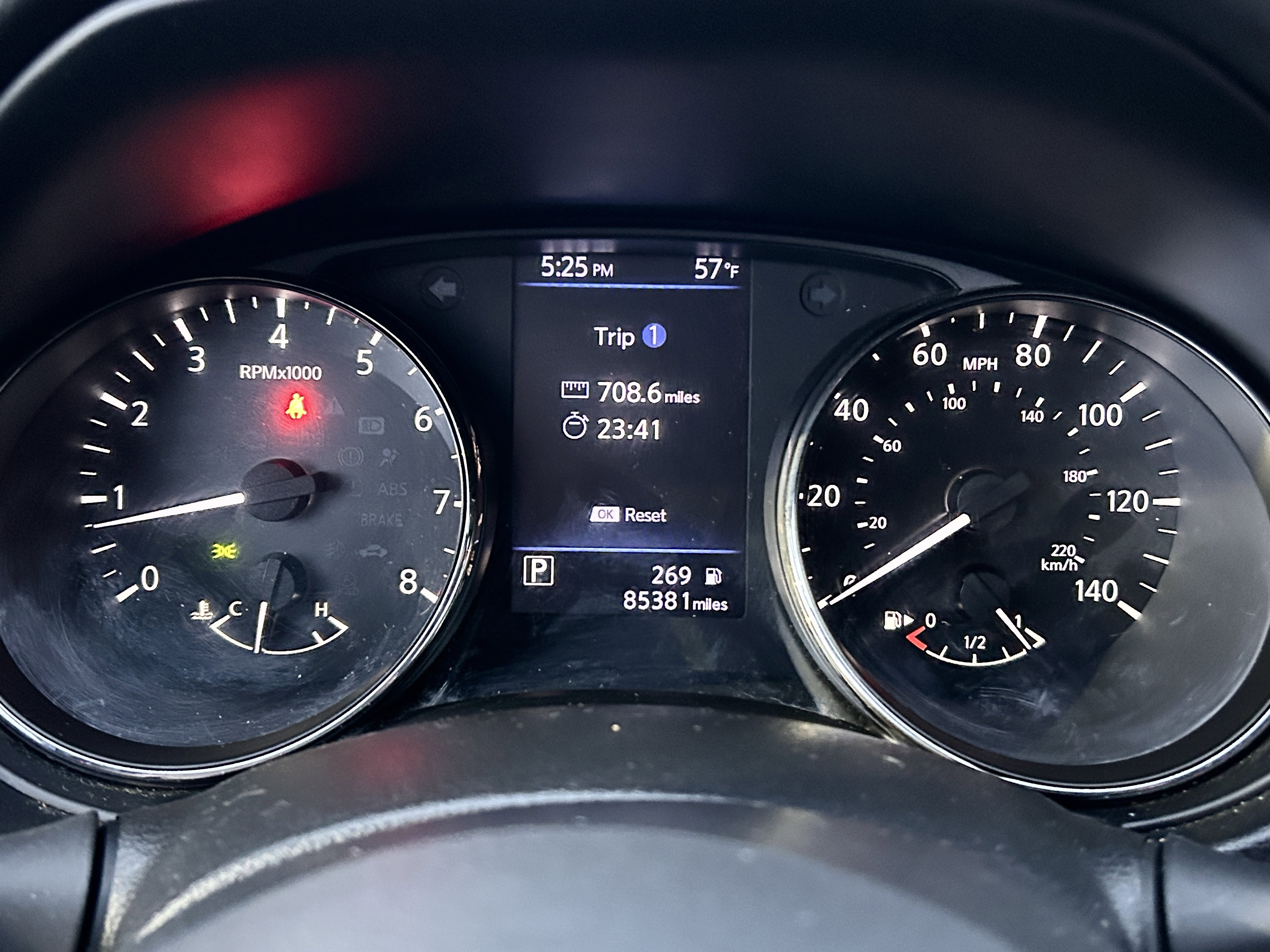 Used 2020 Nissan Rogue SV image 27