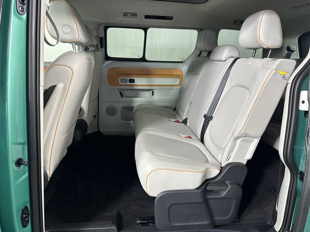 Used 2025 Volkswagen ID. Buzz 1st Edition image 25