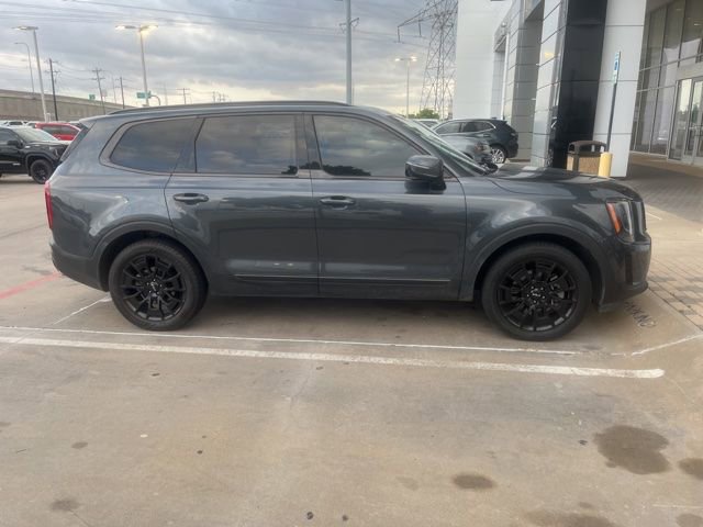 Used 2022 Kia Telluride SX w/ Nightfall Edition Package image 7