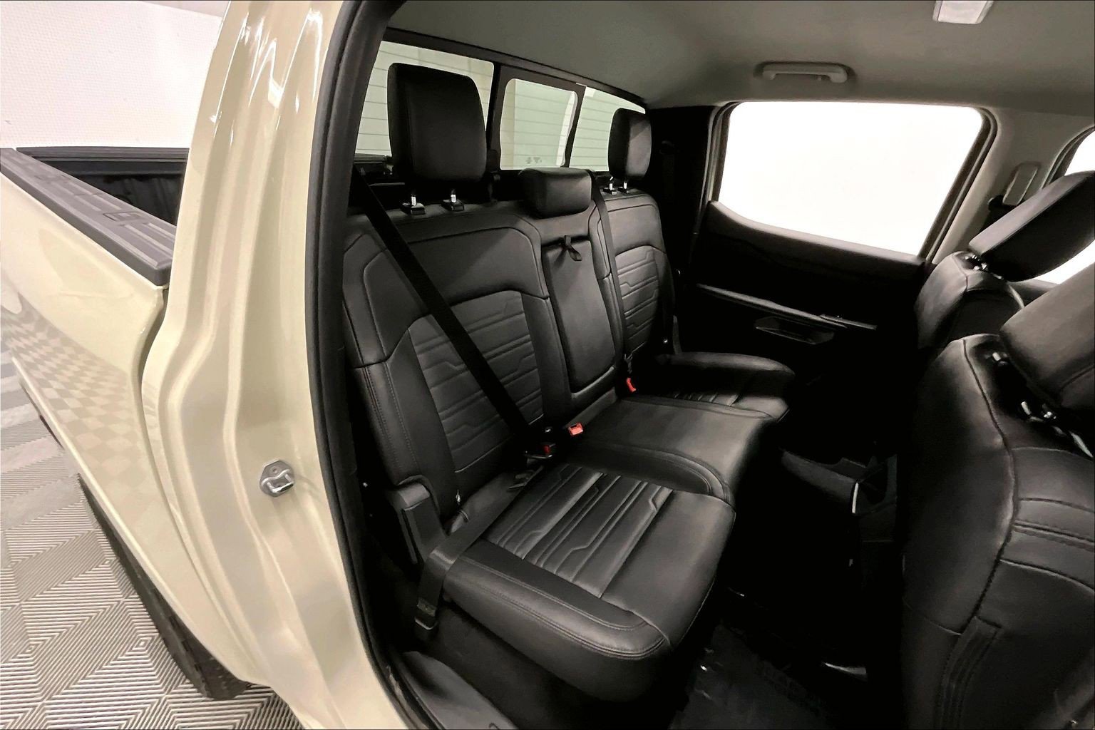 Used 2025 Ford Ranger Lariat w/ FX4 Off-Road Package AWD/4WD image 24