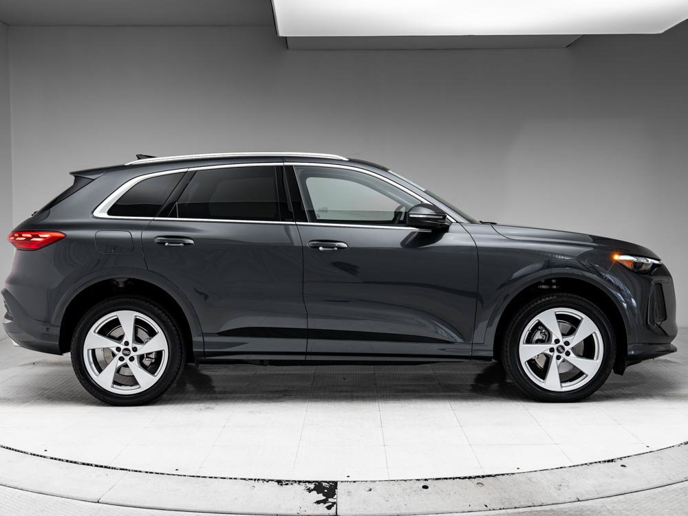 Certified 2025 Audi Q5 Premium Plus w/ Premium Plus AWD/4WD image 26