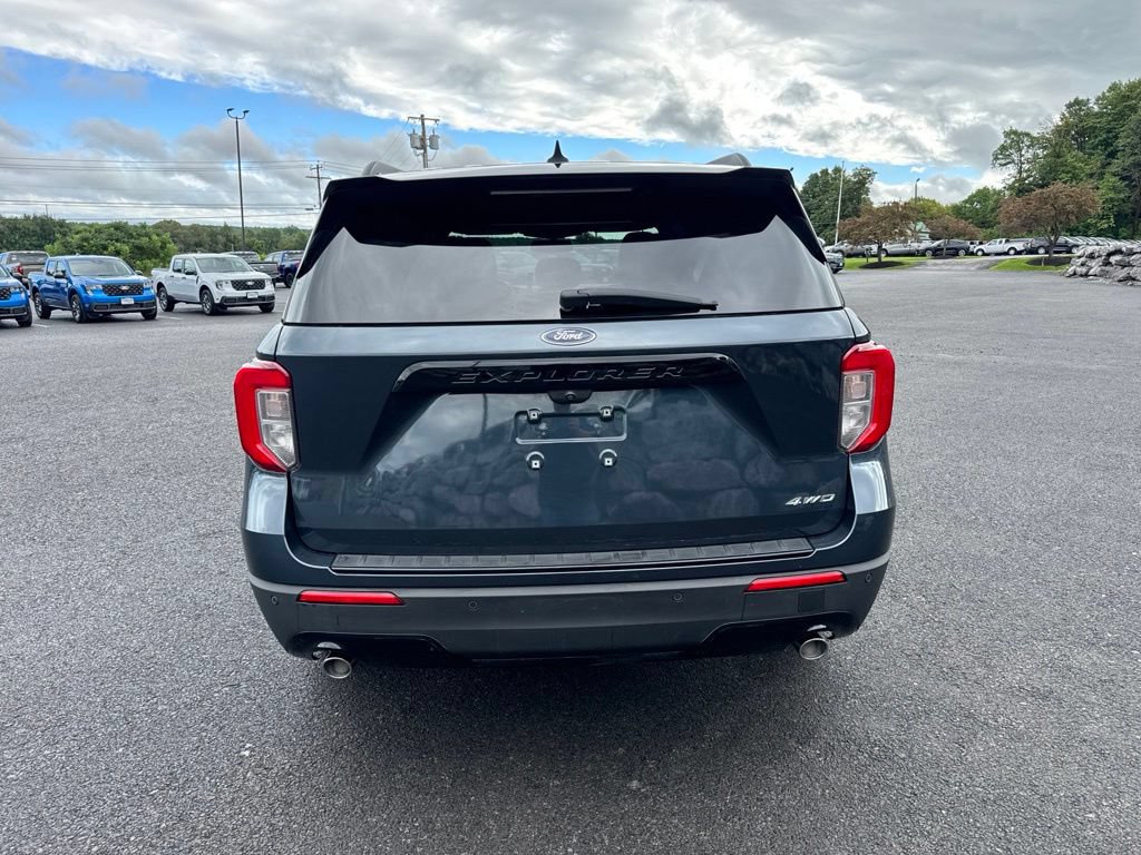 Used 2023 Ford Explorer ST-Line AWD/4WD image 4