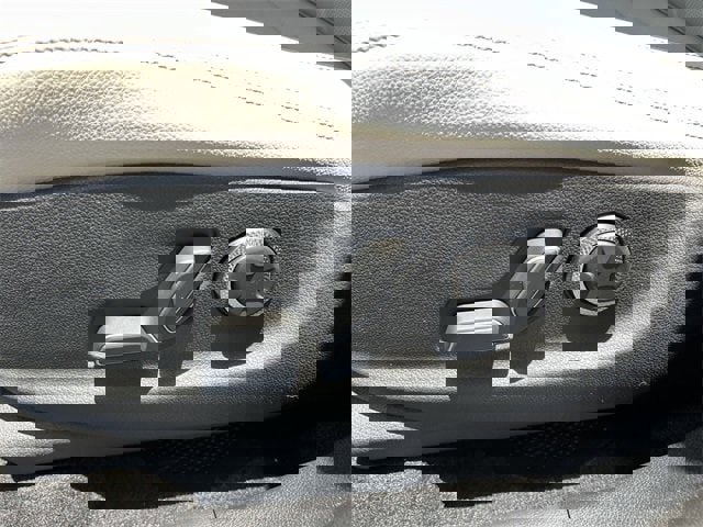 Used 2026 Genesis GV70 2.5T Select image 23