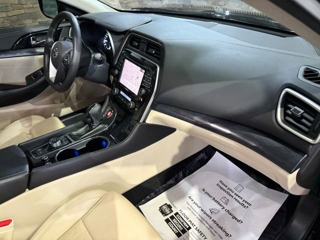 Used 2022 Nissan Maxima Platinum w/ Sport Mat Group FWD image 24