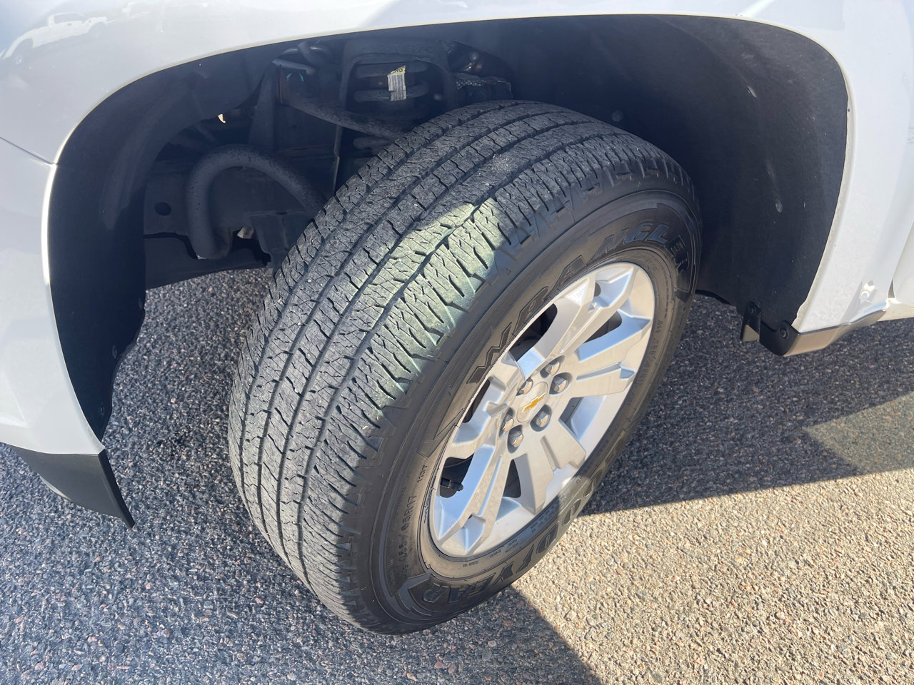 Used 2022 Chevrolet Colorado LT w/ Safety Package image 28