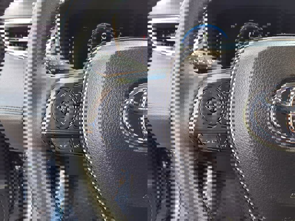 Certified 2024 Toyota Corolla Cross XLE image 10