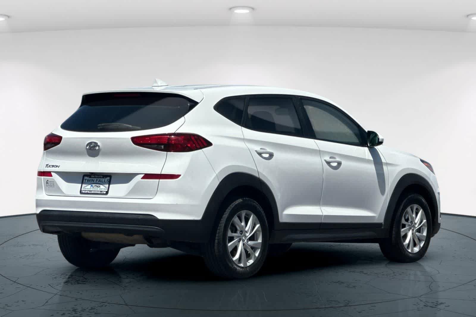 Used 2019 Hyundai Tucson SE w/ Cargo Package FWD image 2