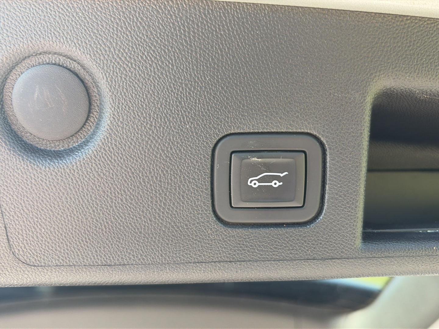 Used 2022 Chevrolet Equinox LT FWD image 14