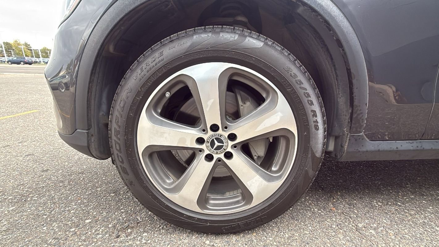 Used 2022 Mercedes-Benz GLC 300 4MATIC image 28