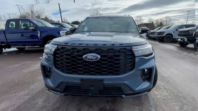 New 2026 Ford Explorer ST-Line w/ ST-Line Street Pack image 7
