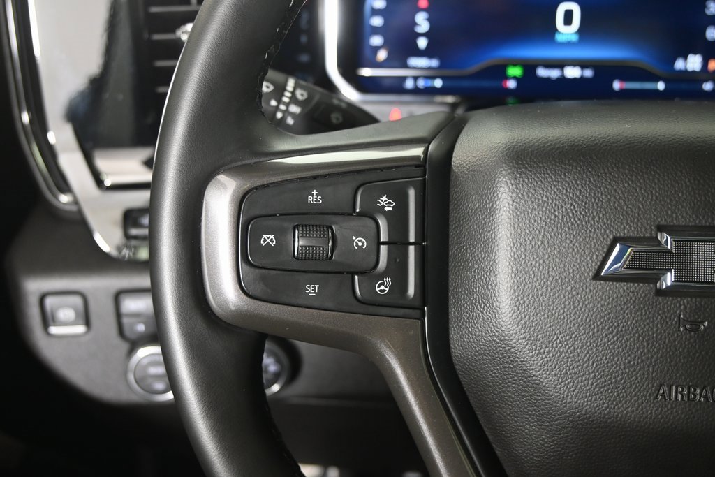 Used 2025 Chevrolet Silverado 2500 ZR2 w/ Technology Package image 37