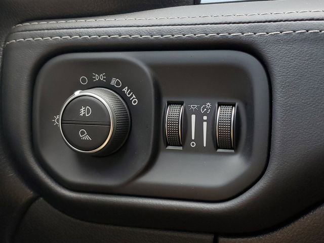 New 2026 RAM 2500 Limited image 35