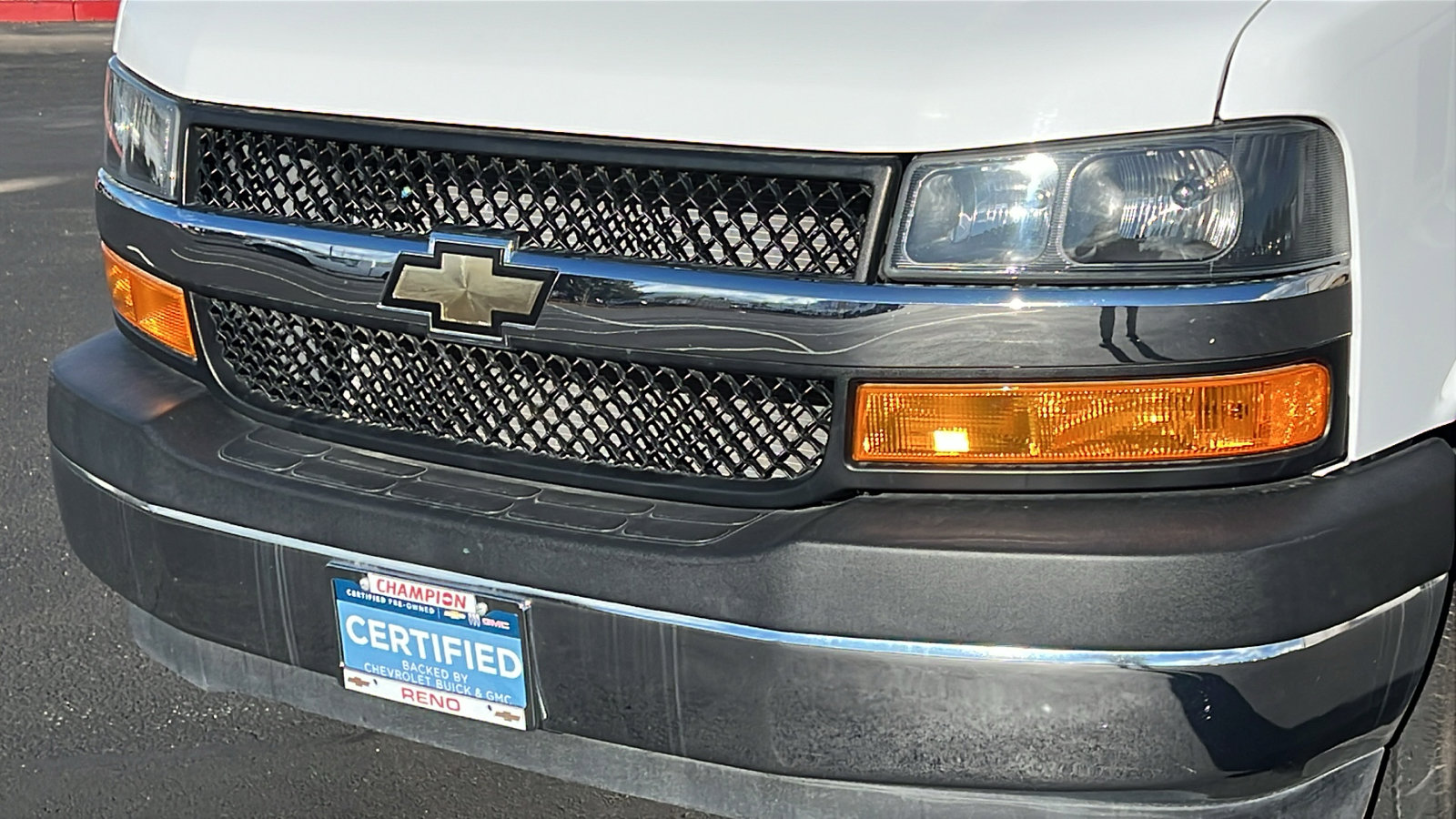 Certified 2022 Chevrolet Express 2500 w/ Driver Convenience Package image 9