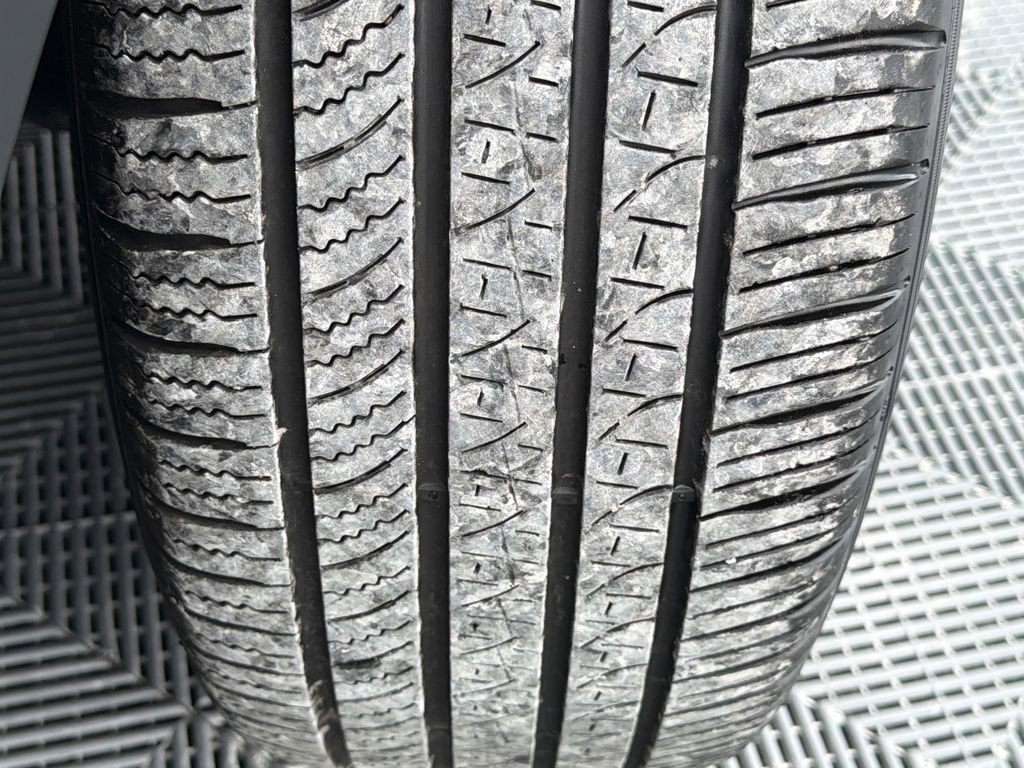 Used 2024 Kia Telluride LX image 21