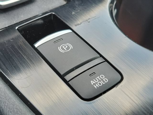 Used 2024 Nissan Rogue S AWD/4WD image 30