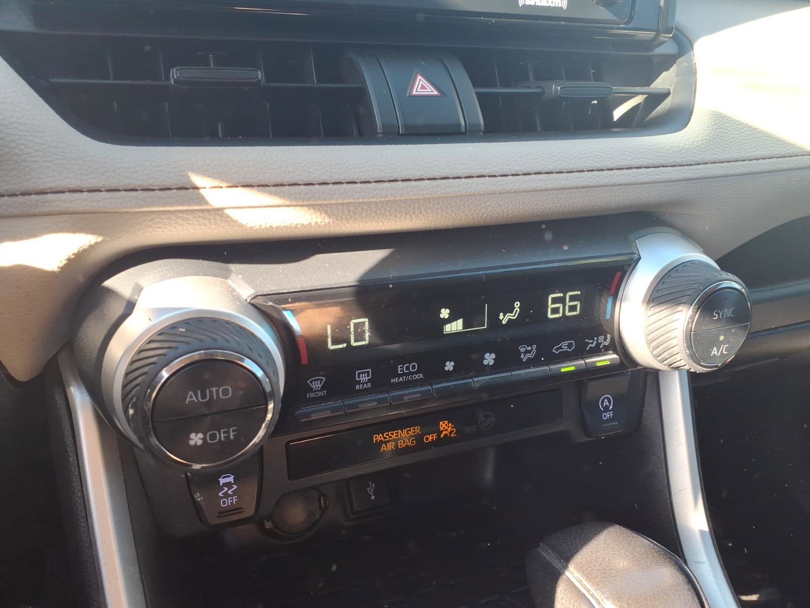 Used 2022 Toyota RAV4 XLE w/ Convenience Package image 14