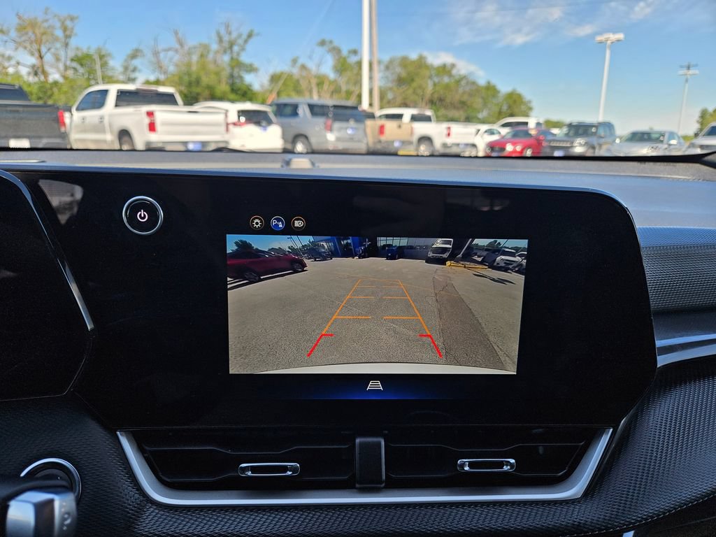 Used 2026 Chevrolet Equinox LT FWD image 15