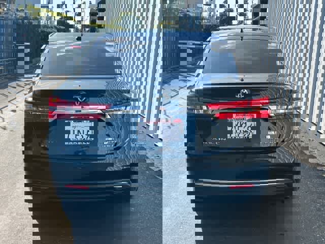 Used 2015 Toyota Avalon Limited image 5