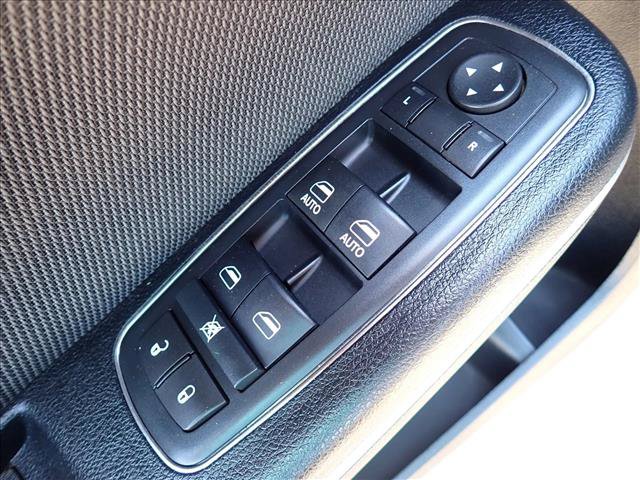 Used 2016 Dodge Charger SE w/ Sport Appearance Group RWD image 13