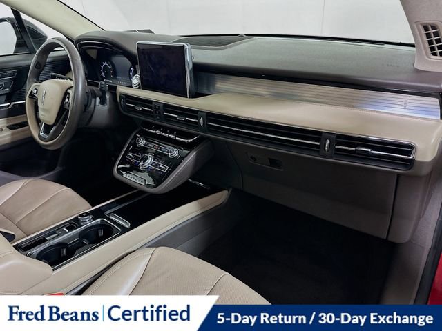 Used 2021 Lincoln Corsair AWD w/ Premium Package image 32