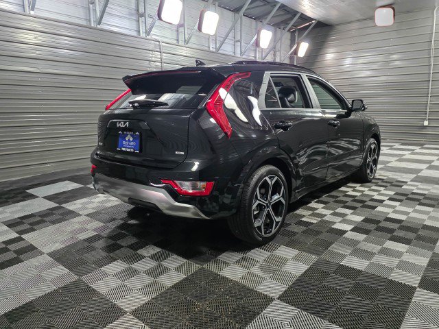 Used 2024 Kia Niro EX Touring image 5