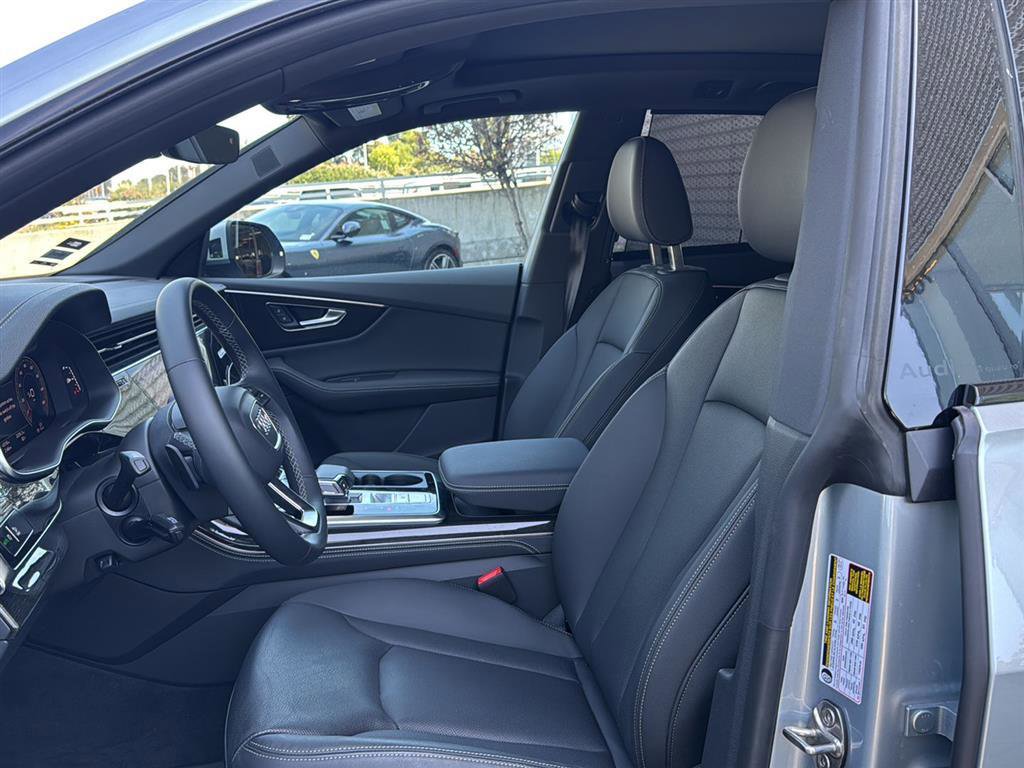 Used 2025 Audi Q8 Premium Plus w/ Premium Plus Package AWD/4WD image 12
