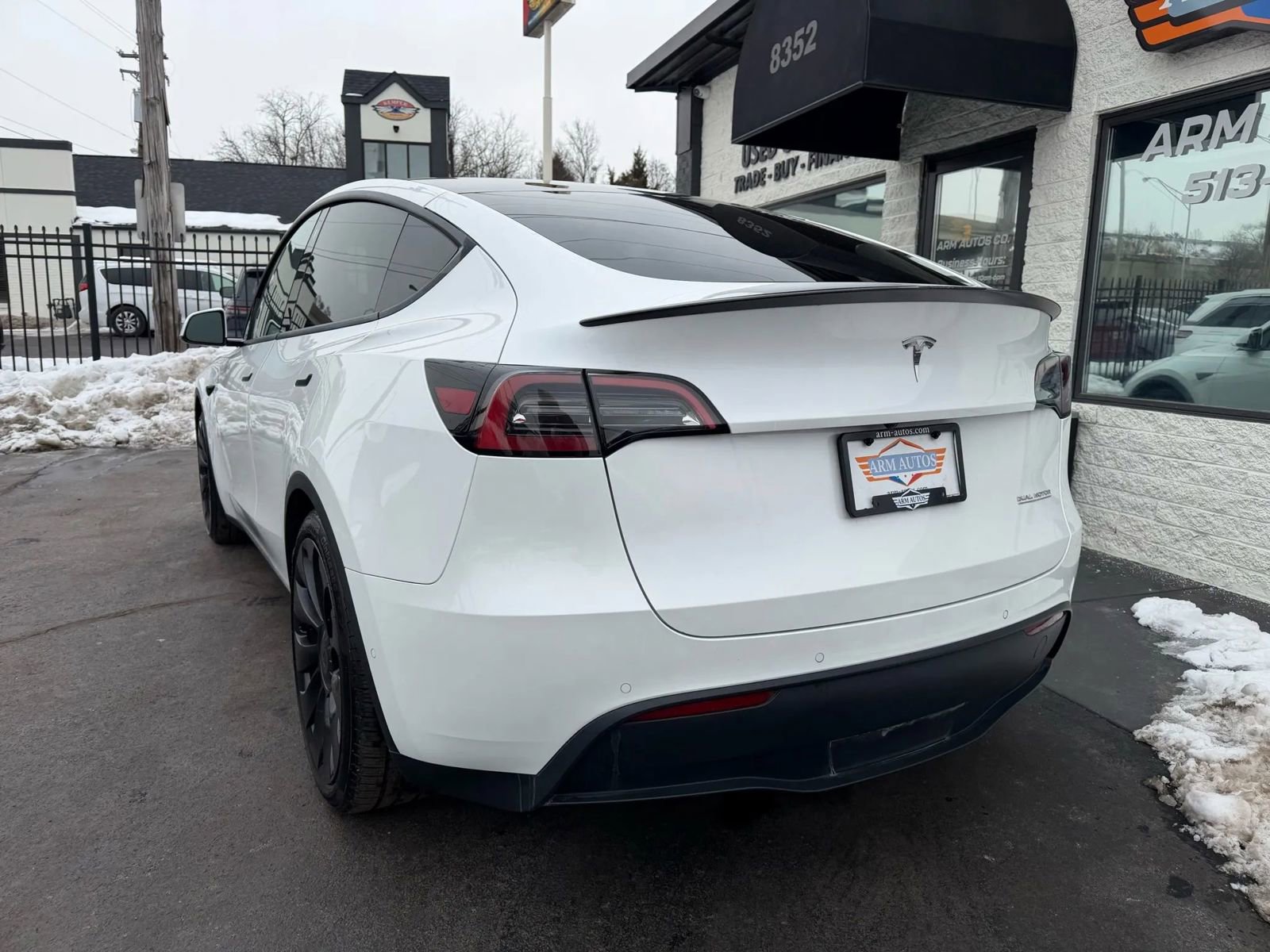 Used 2022 Tesla Model Y Performance AWD/4WD image 11