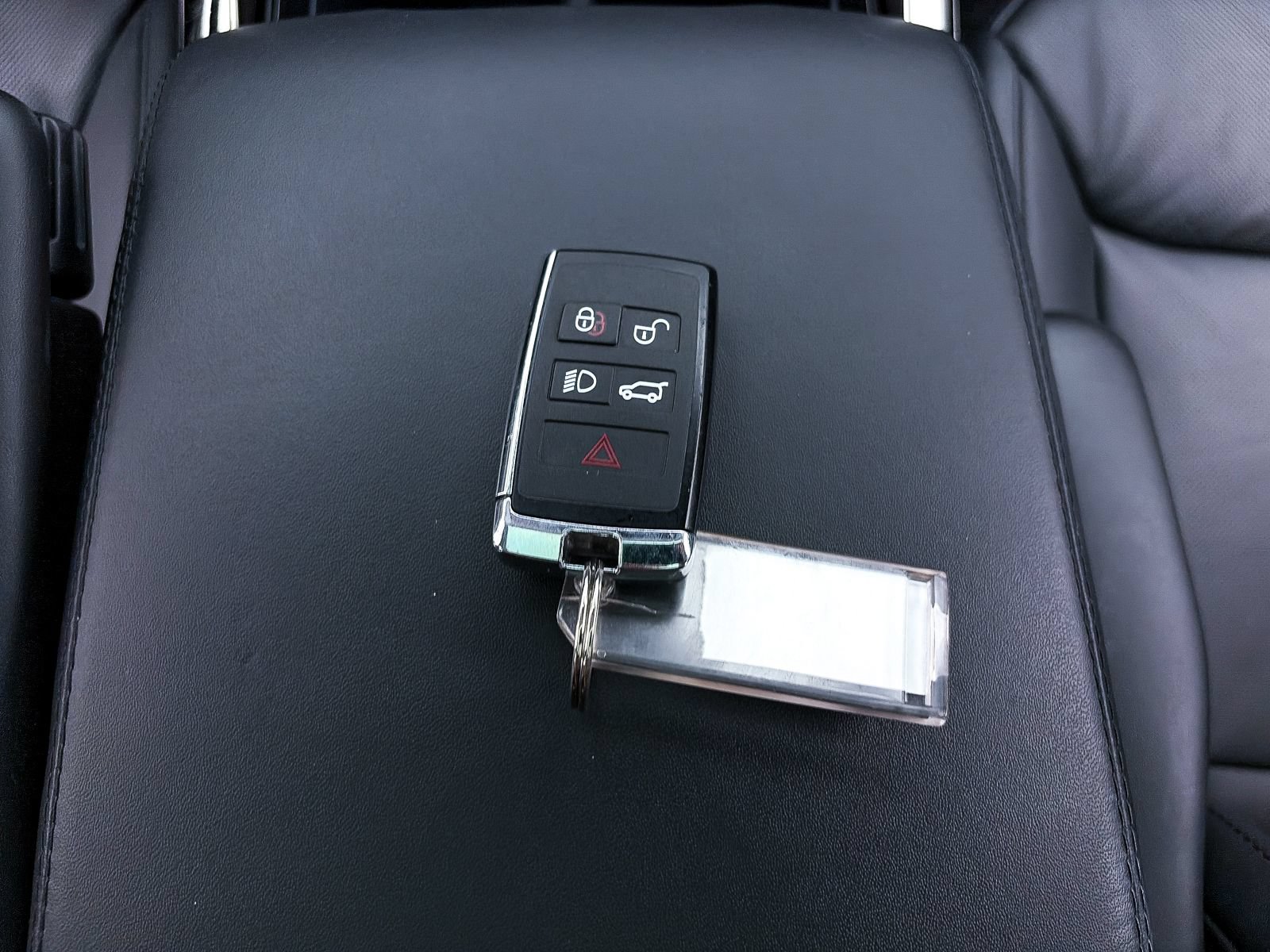 Used 2024 Land Rover Range Rover Sport SE AWD/4WD image 24
