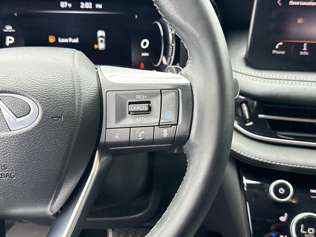 Used 2023 INFINITI QX60 Sensory w/ Vision Package AWD/4WD image 9