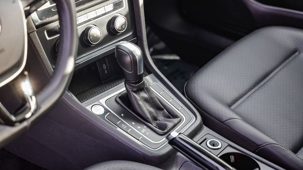 Used 2021 Volkswagen Golf 4-Door image 21