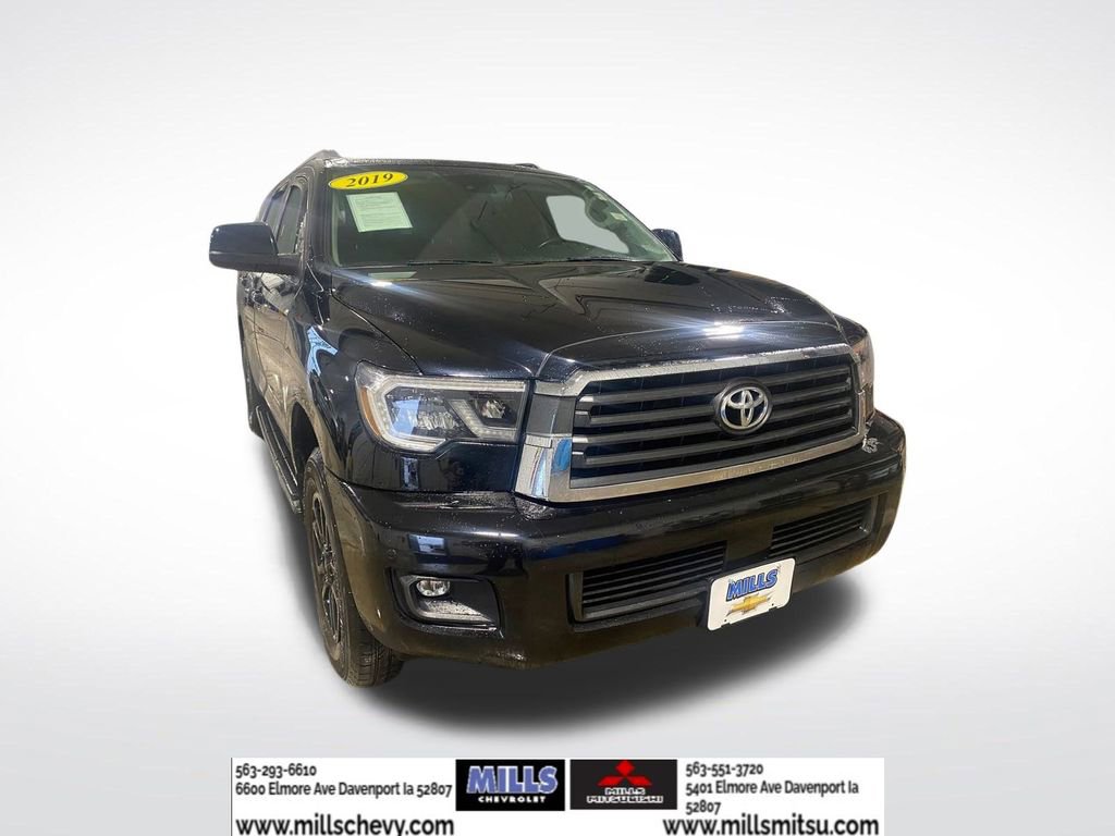 Used 2019 Toyota Sequoia SR5 AWD/4WD image 3