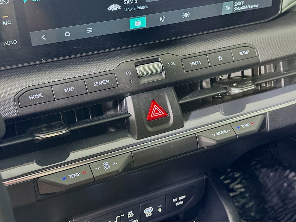 Used 2025 Kia K4 EX image 25