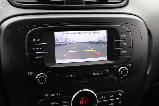 Used 2017 Kia Soul + image 22