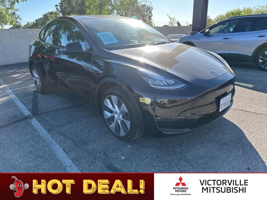 Used 2021 Tesla Model Y Long Range image 1