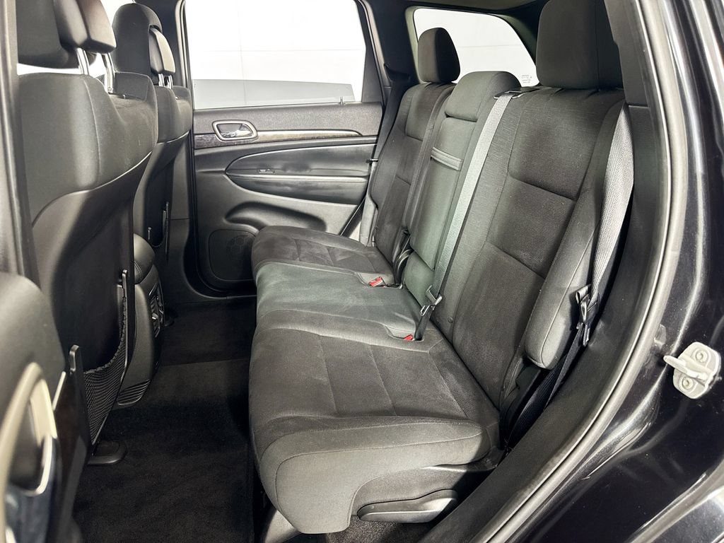 Used 2012 Jeep Grand Cherokee Laredo w/ Laredo E Group AWD/4WD image 22
