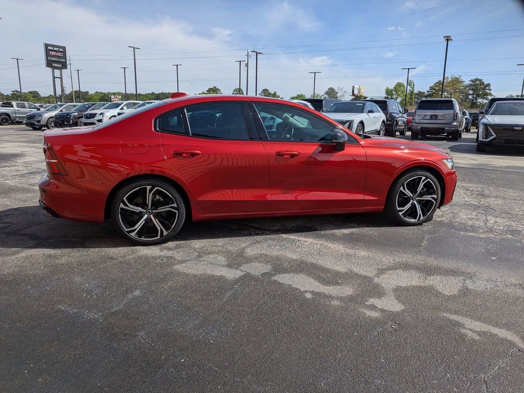 Used 2024 Volvo S60 B5 Plus w/ Climate Package FWD image 5