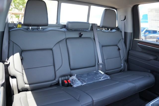 New 2025 GMC Sierra 2500 Denali w/ Denali Reserve Package image 19