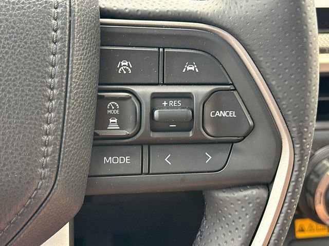 Used 2025 Toyota 4Runner Limited AWD/4WD image 22