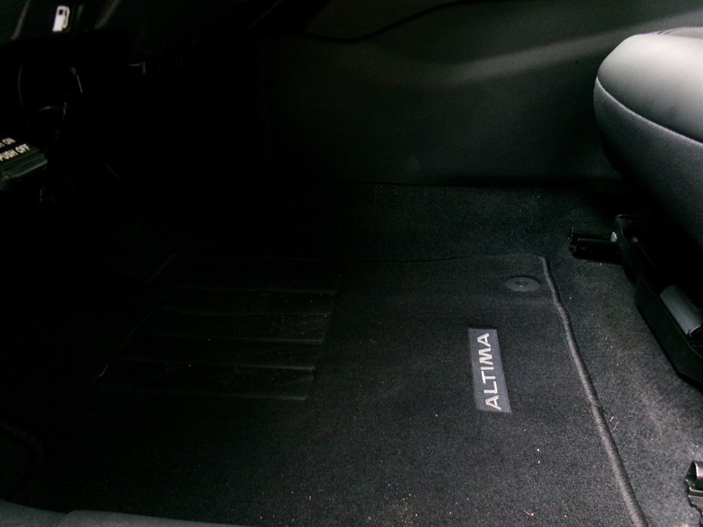 Used 2026 Nissan Altima 2.5 SR FWD image 12