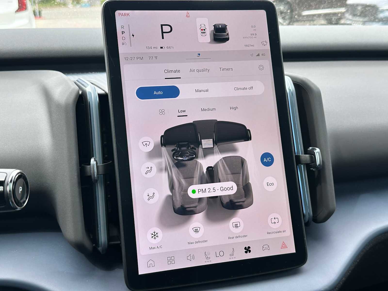 Used 2025 Volvo EX30 Plus w/ Protection Package Premier AWD/4WD image 26