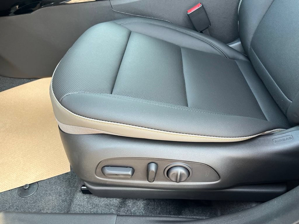 New 2026 Chevrolet Trax ACTIV w/ Driver Confidence Package FWD image 12
