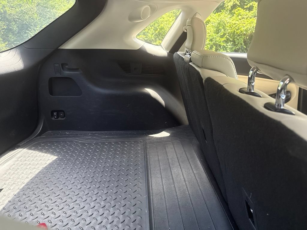 Used 2019 Ford Edge Titanium w/ Equipment Group 301A FWD image 15