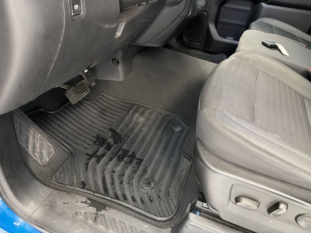 Used 2022 Chevrolet Silverado 1500 Custom Trail Boss AWD/4WD image 36