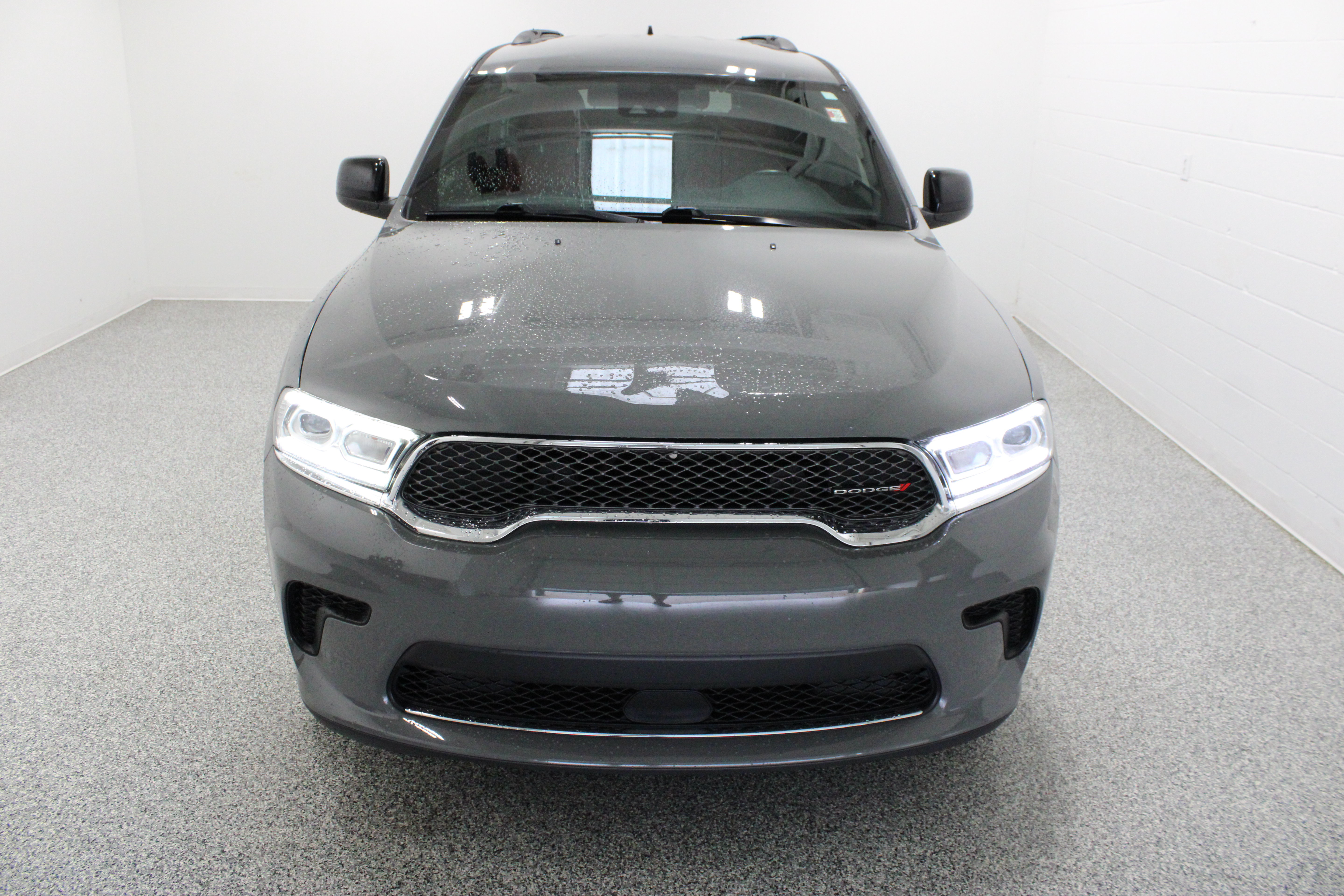 Used 2023 Dodge Durango SXT Launch Edition RWD image 3