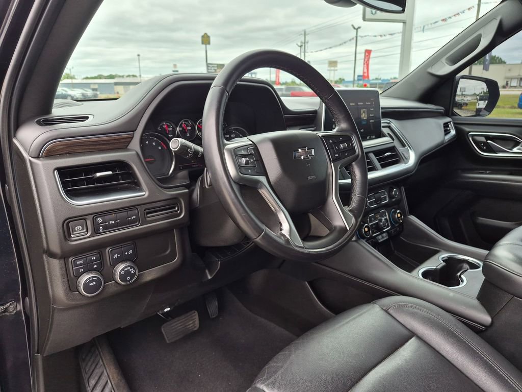 Used 2021 Chevrolet Tahoe Z71 w/ Rear Media and Nav Package AWD/4WD image 16