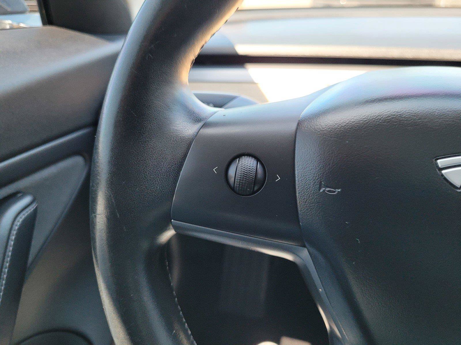 Used 2018 Tesla Model 3 Mid Range RWD image 33