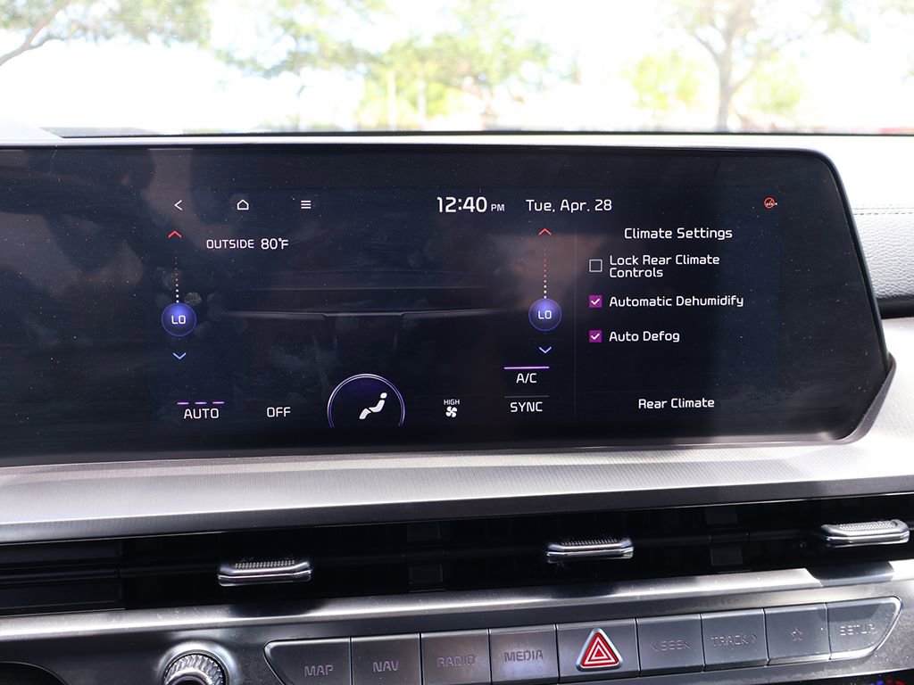 Used 2025 Kia Telluride S FWD image 30