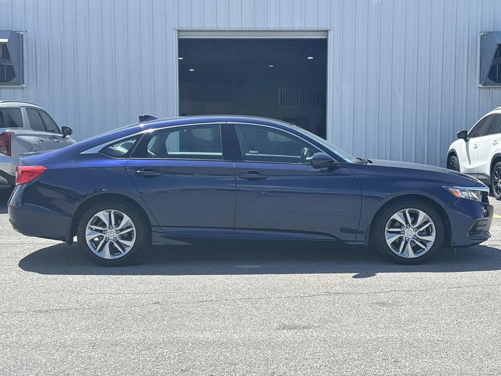 Used 2018 Honda Accord LX image 6