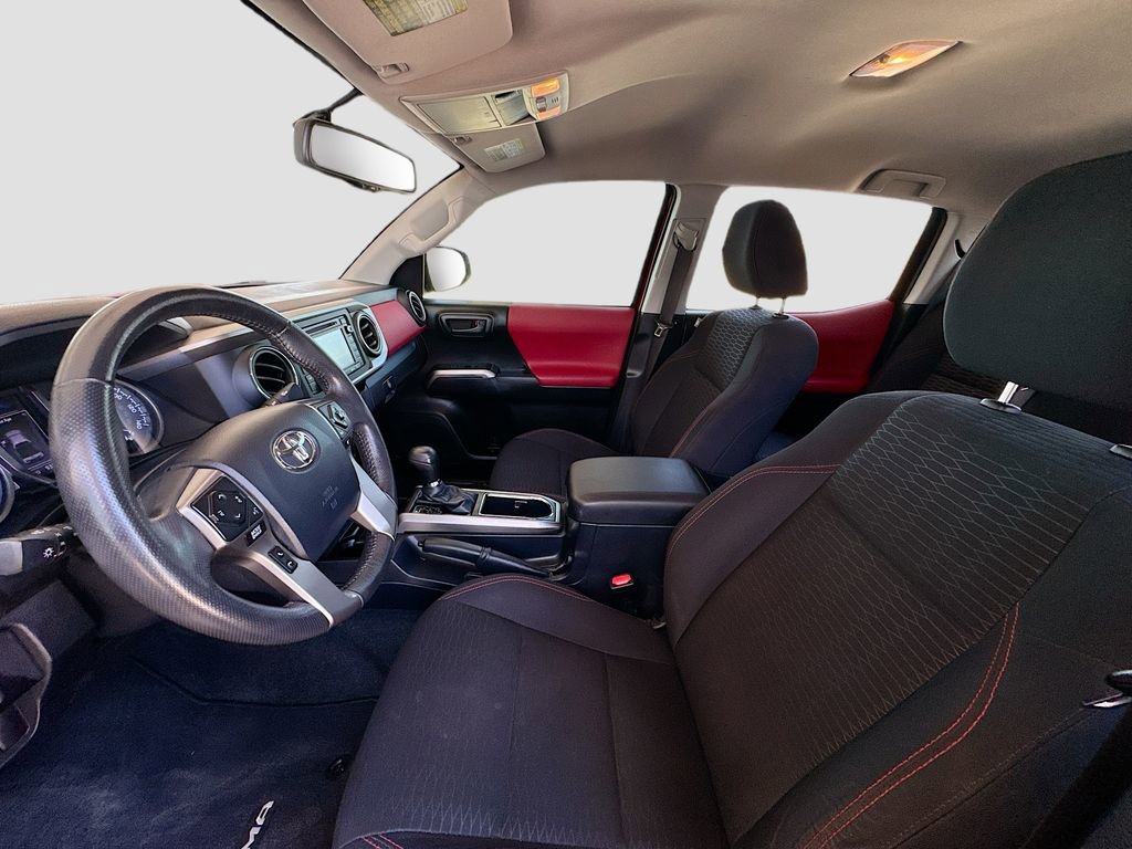 Used 2017 Toyota Tacoma SR5 image 20